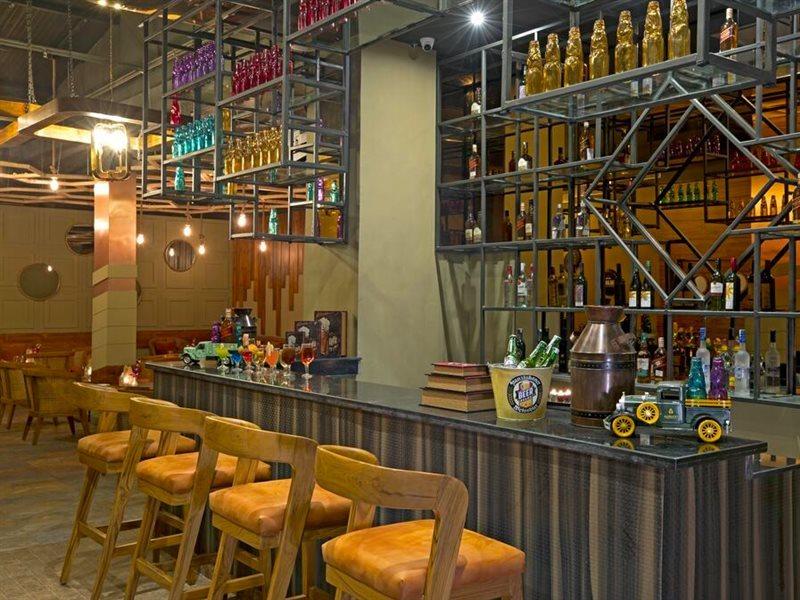 Regenta Central Cassia Zirakpur Chandigarh Exteriör bild
