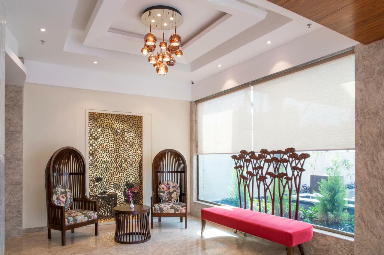 Regenta Central Cassia Zirakpur Chandigarh Exteriör bild